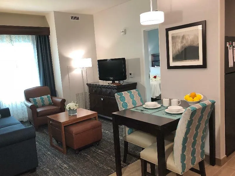 Hotel Homewood By Hilton Miami - Airport West 3*