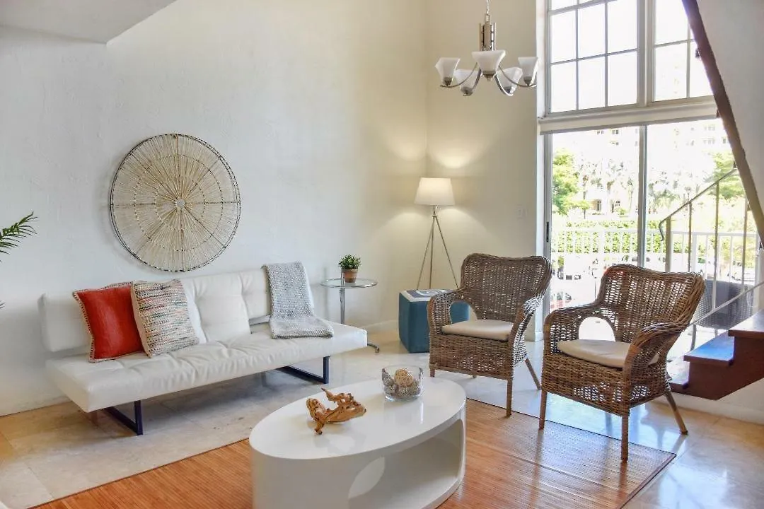 Apartment At Coral