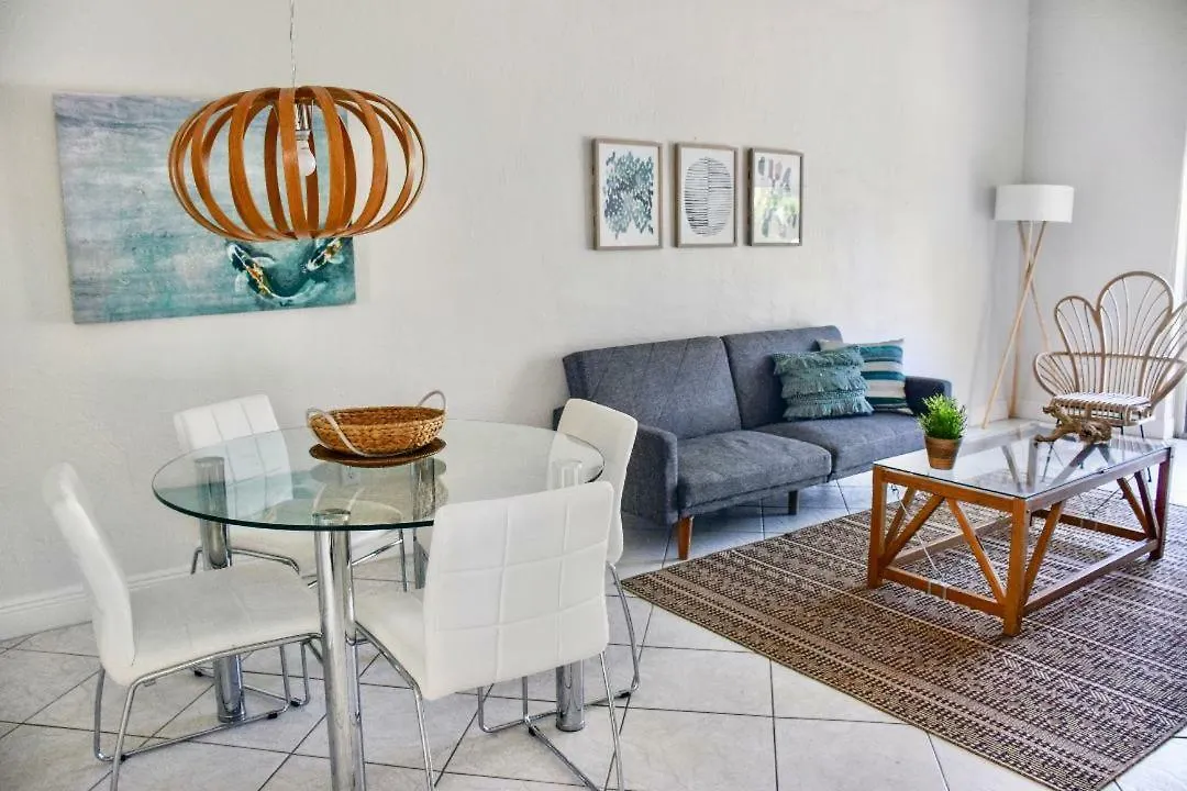 Apartment At Coral *