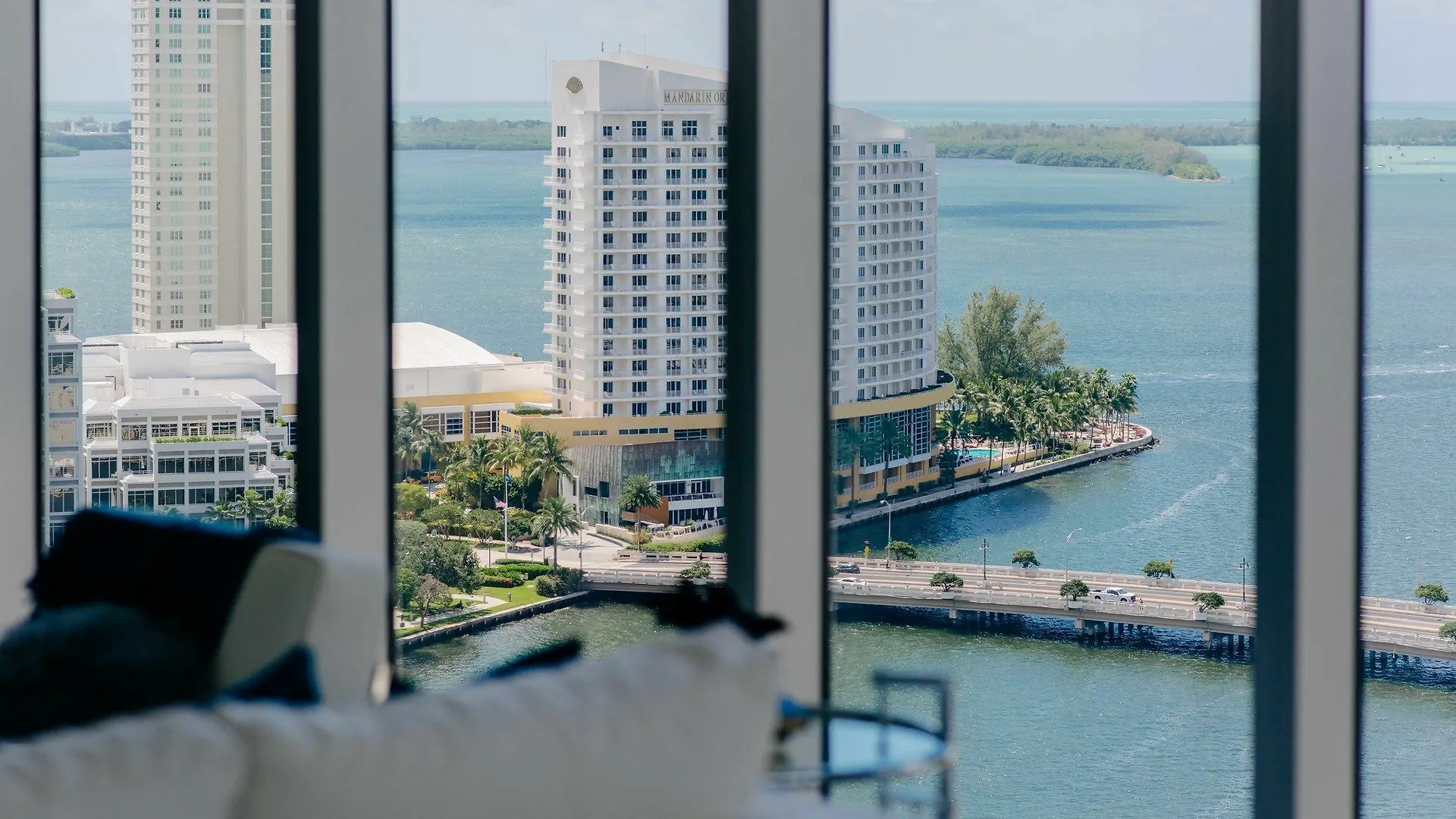 Hotel Incredible 2br In Brickell By Sonder Miami