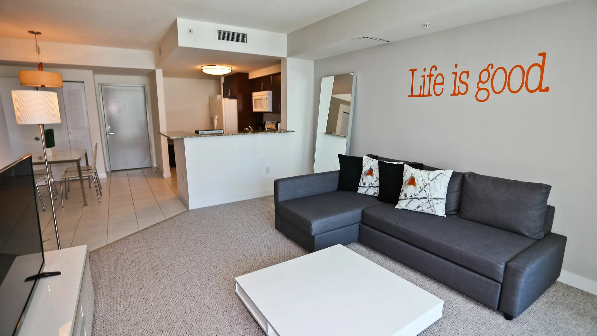 Downtown Brickell Apartment *