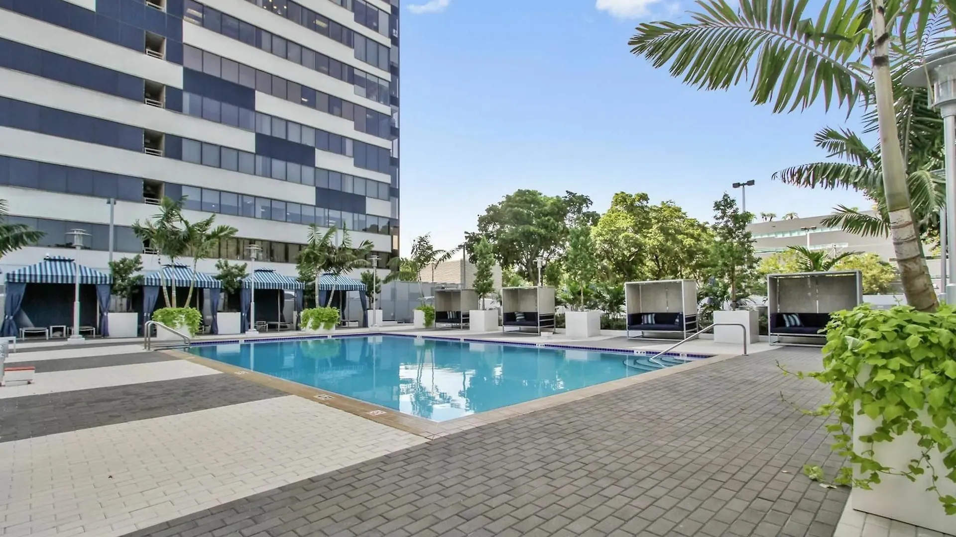 Lively 1br In Coconut Grove By Sonder Miami