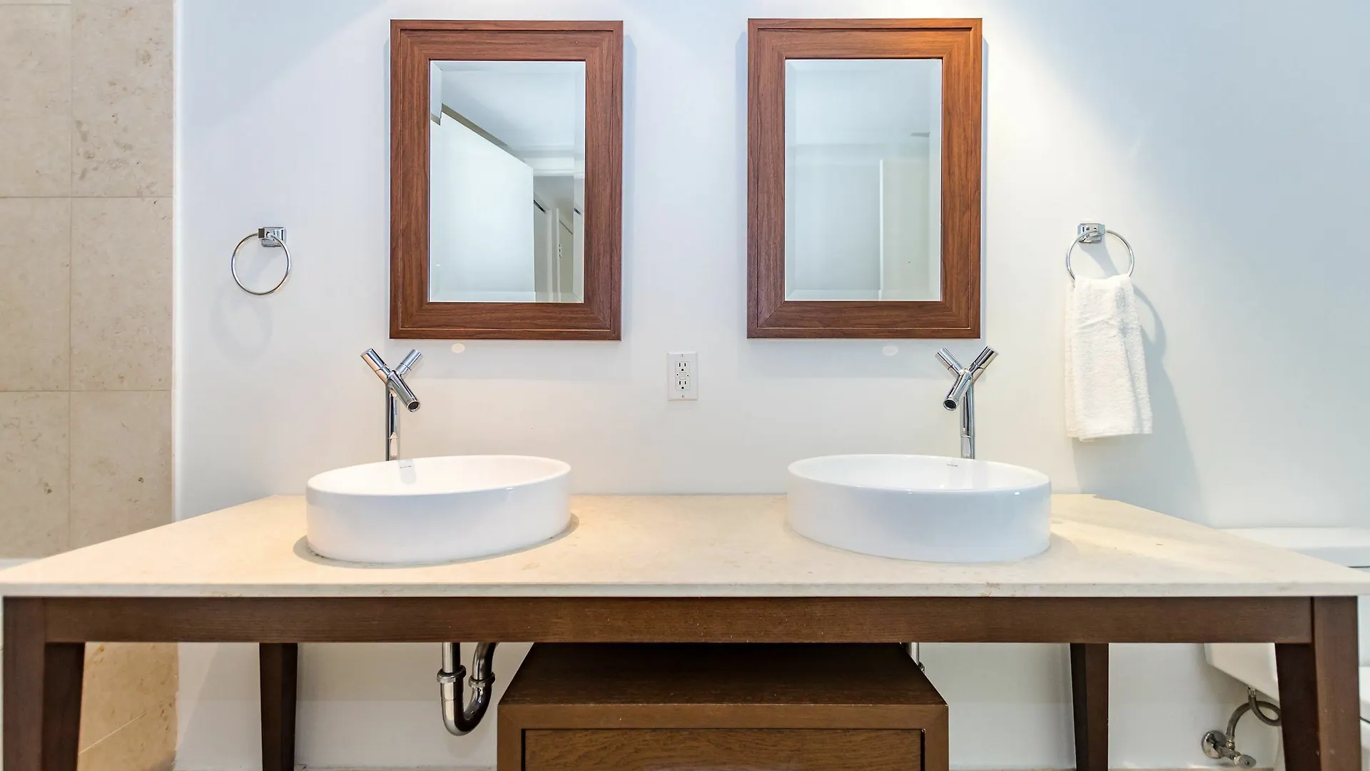Icon By Design Miami