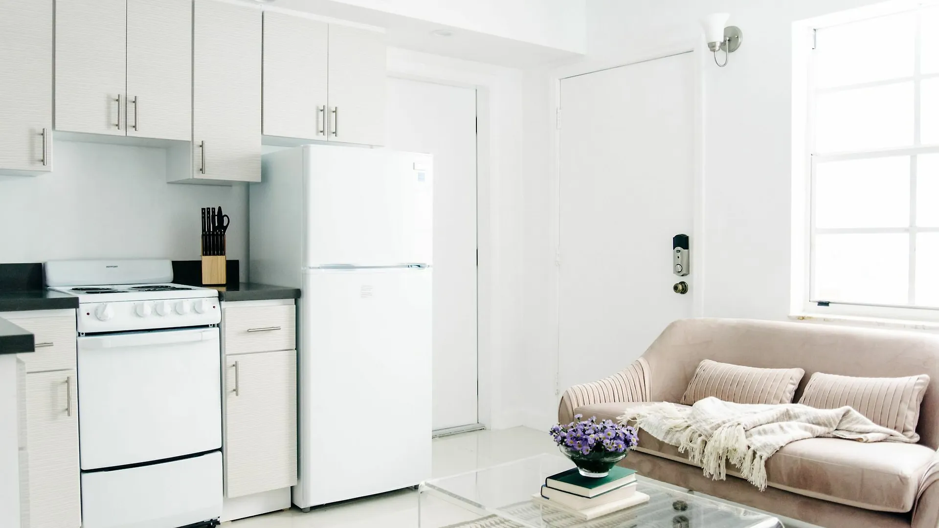Airy 2br In River By Sonder 여관