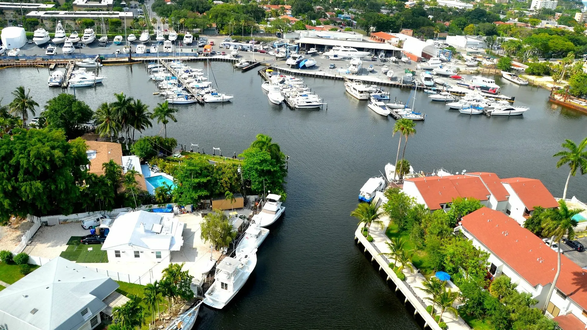Riviera Luxury Living At River Oaks Marina And Tower Appartement