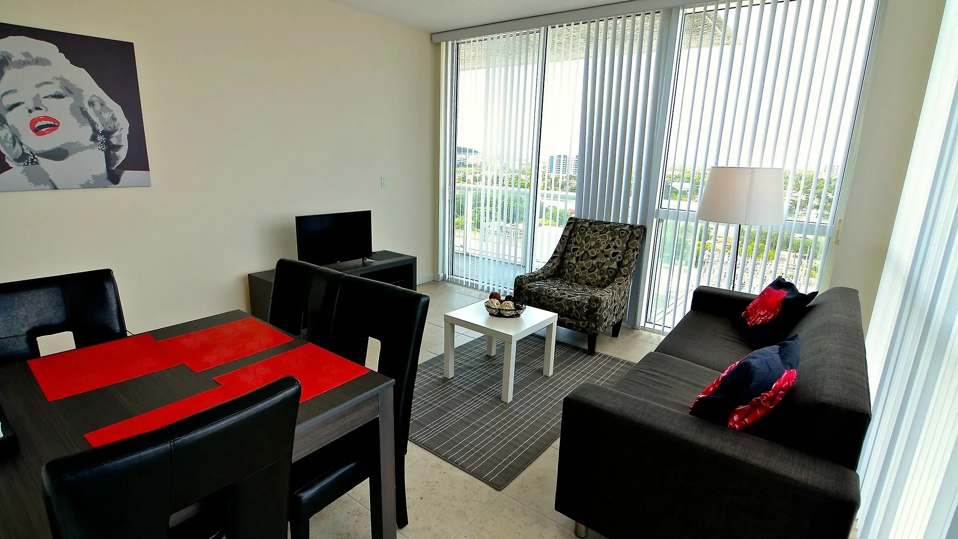 Riviera Luxury Living At River Oaks Marina And Tower Appartement Miami