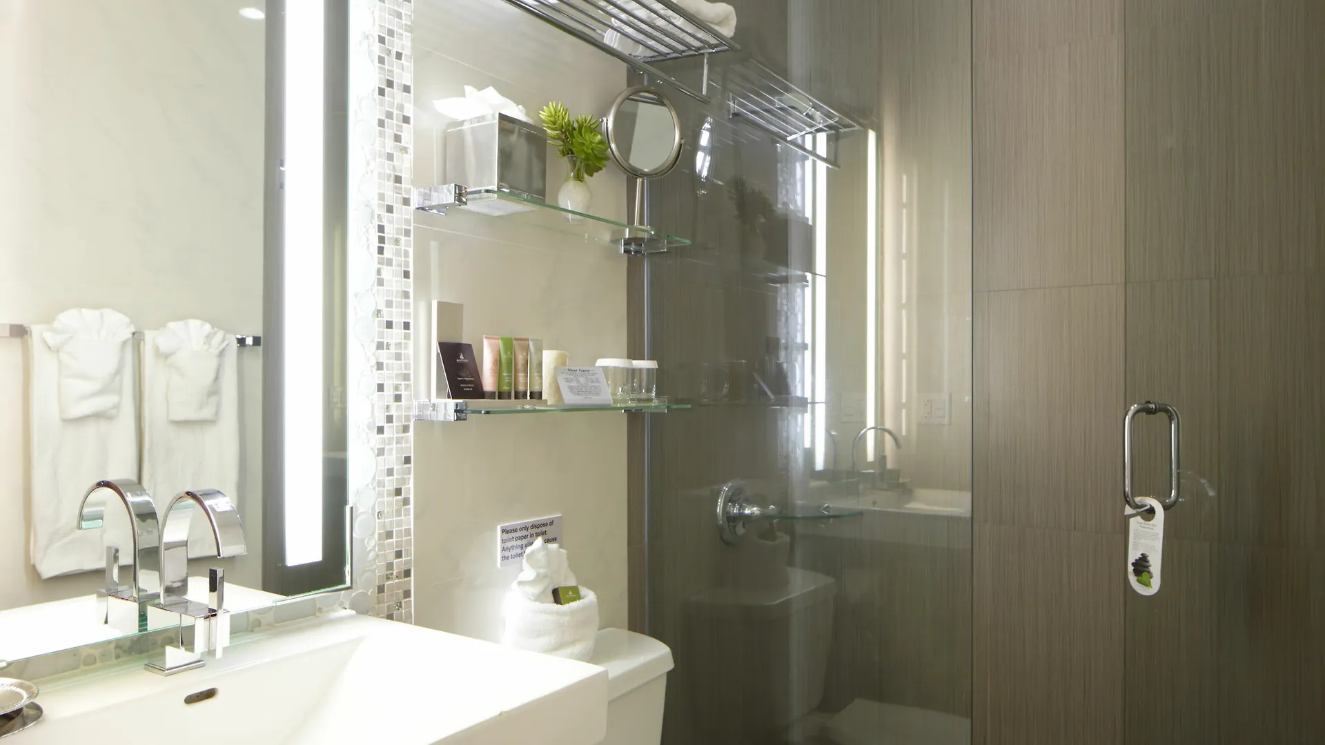 Ithaca Aparthotel 3*
