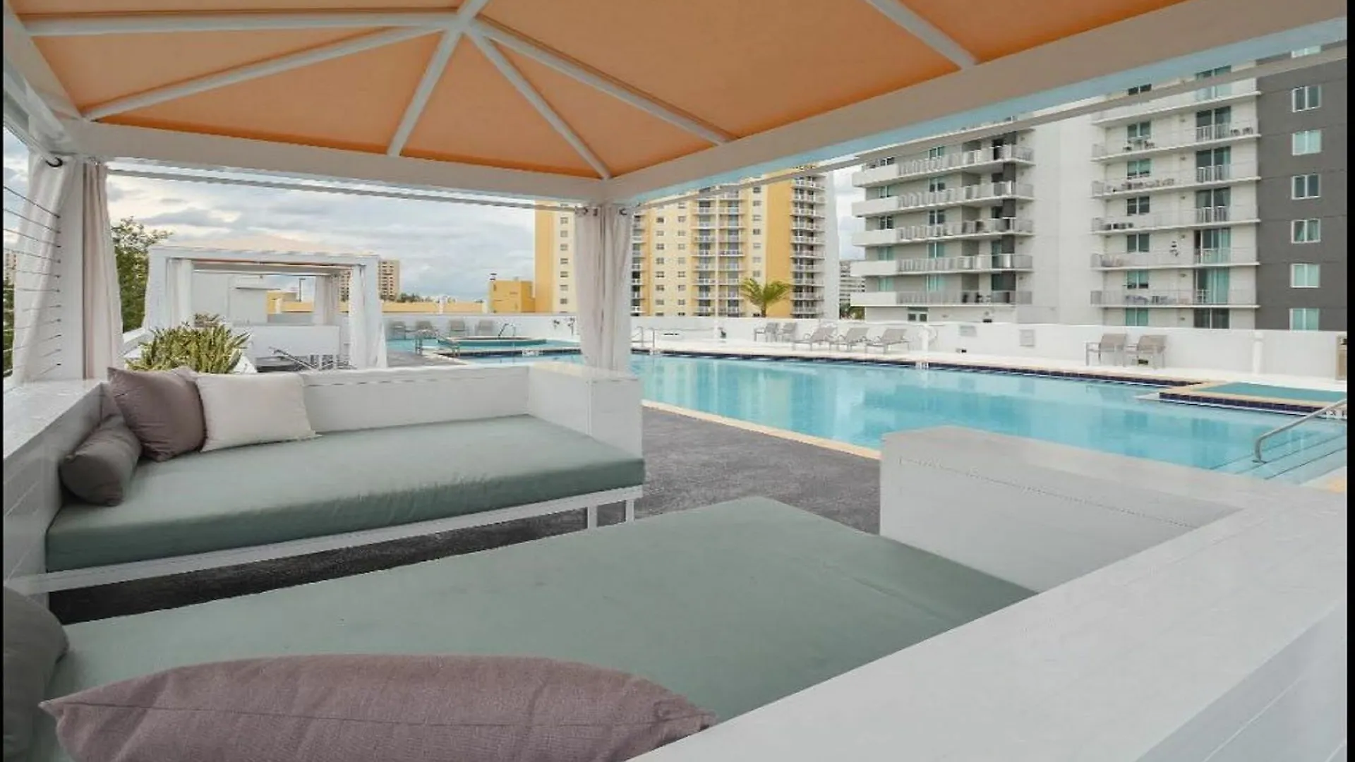 Riverfront Private - Nw 14th Ave Miami