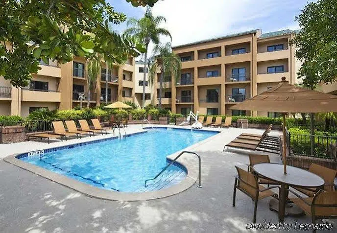 Courtyard Airport West Doral Hotel Miami