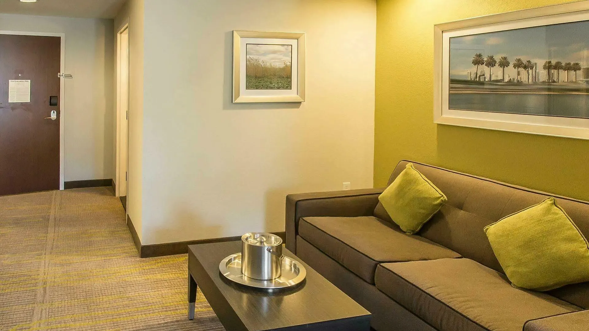 Hotel Comfort Miami Airport North