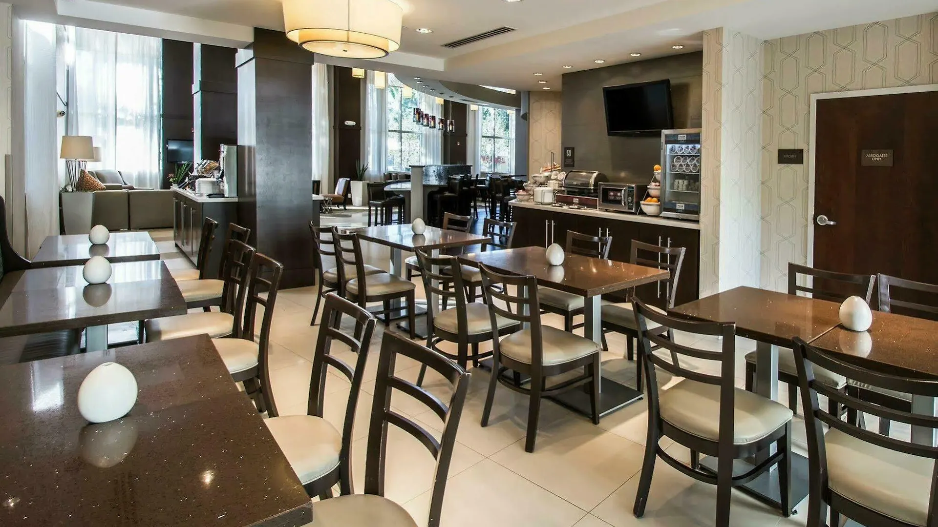Comfort Miami Airport North Hotel 3*