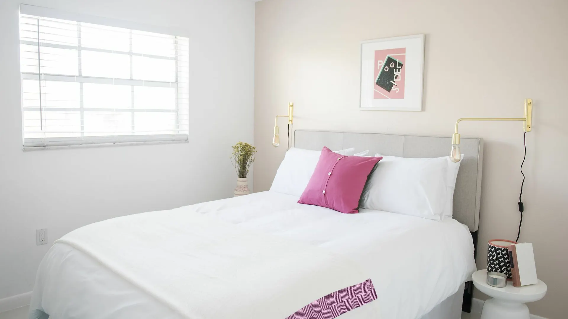 Artsy 2br In River By Sonder Miami