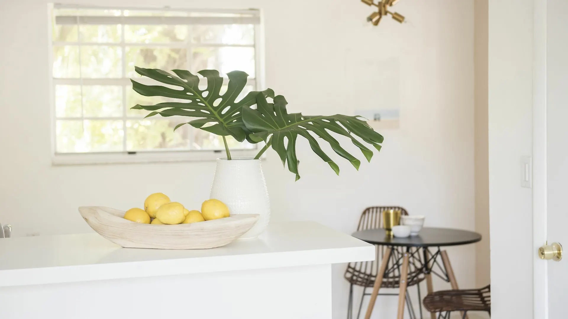Artsy 2br In River By Sonder