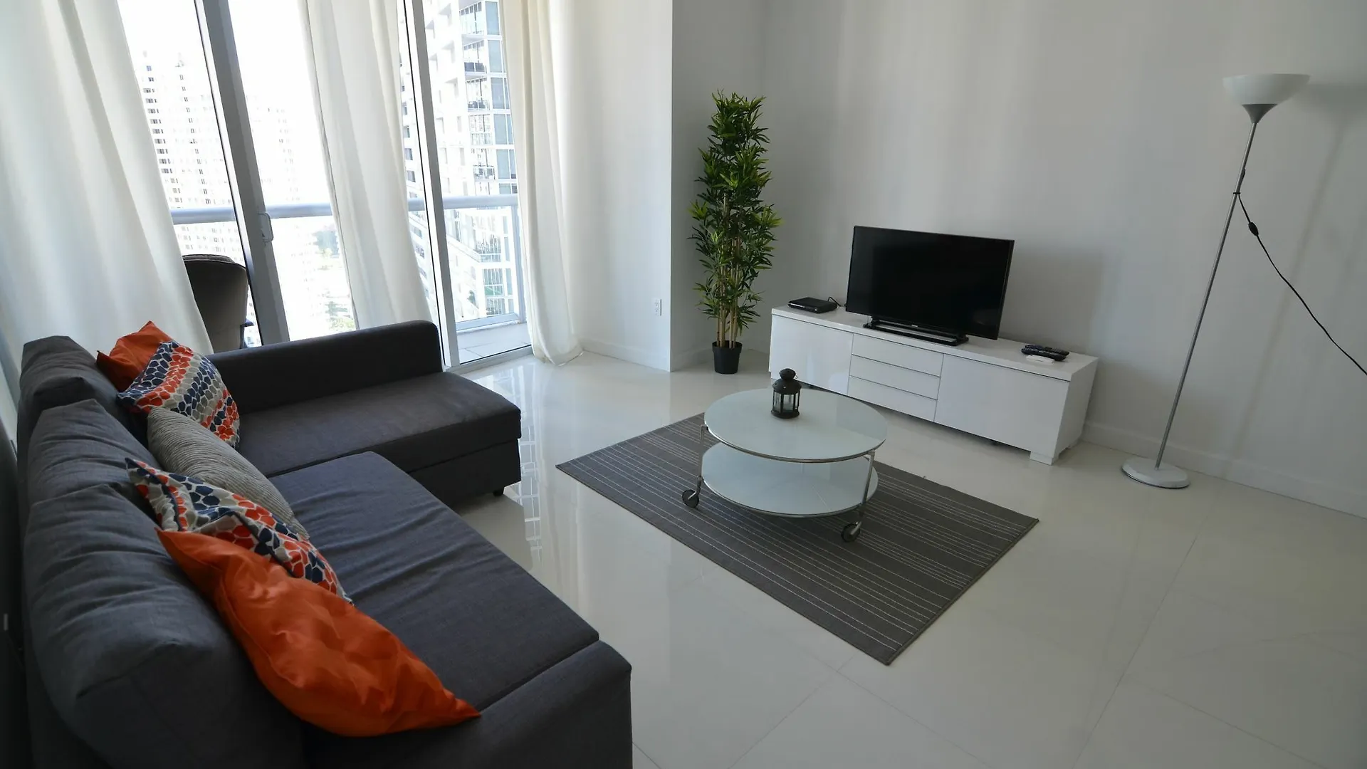 Riviera Luxury Living At Icon Brickell *