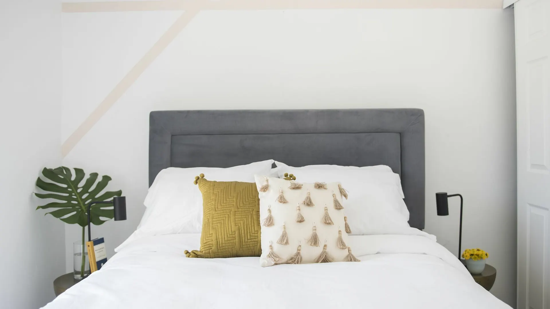 Simple 2br In River By Sonder 3*