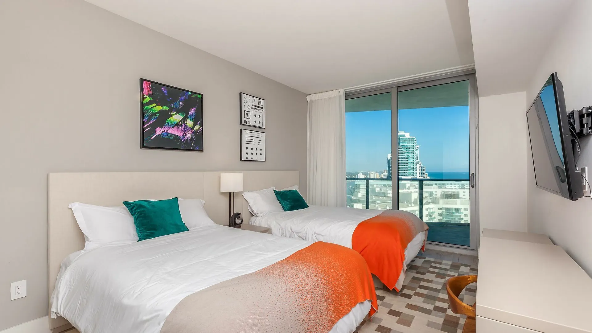 2/2 Hyde 1704 Apartment Miami