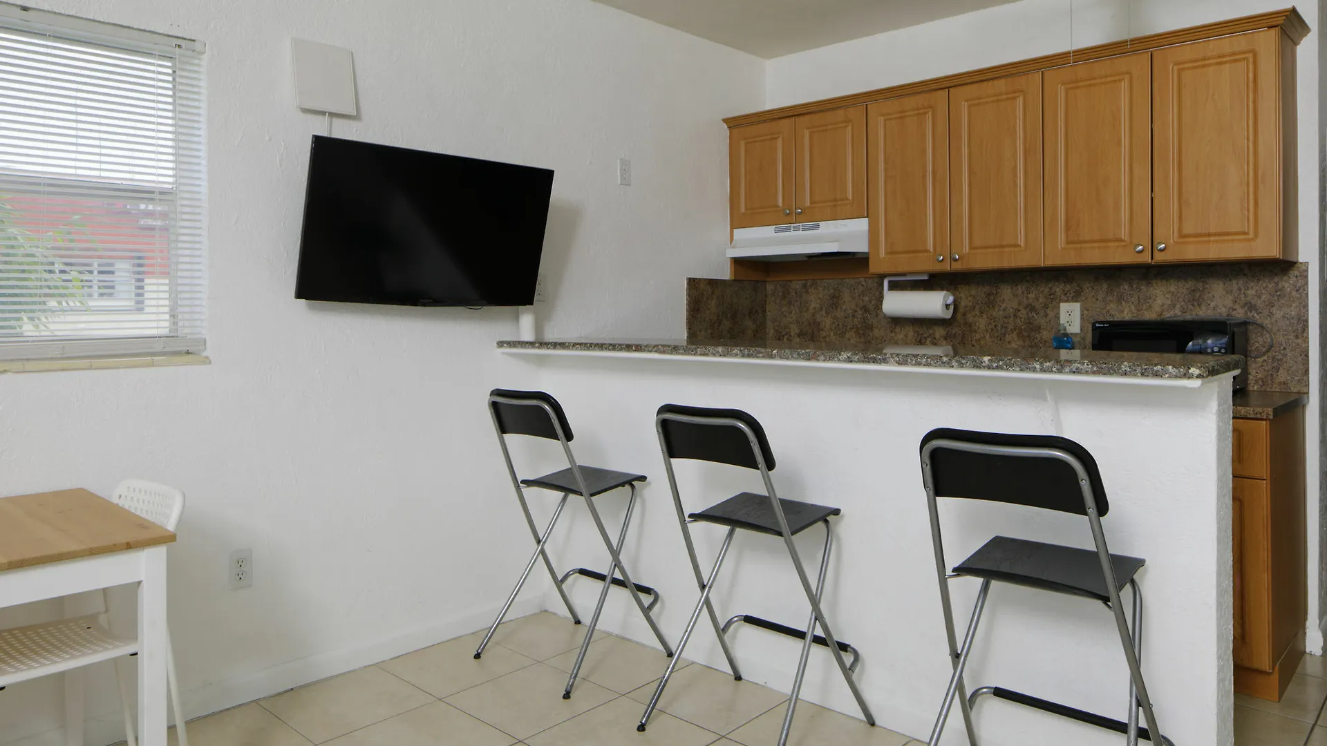 Artrageous Flats Wynwood Apartment