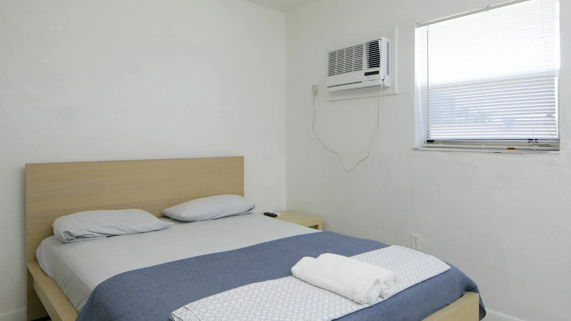 Artrageous Flats Wynwood Apartment