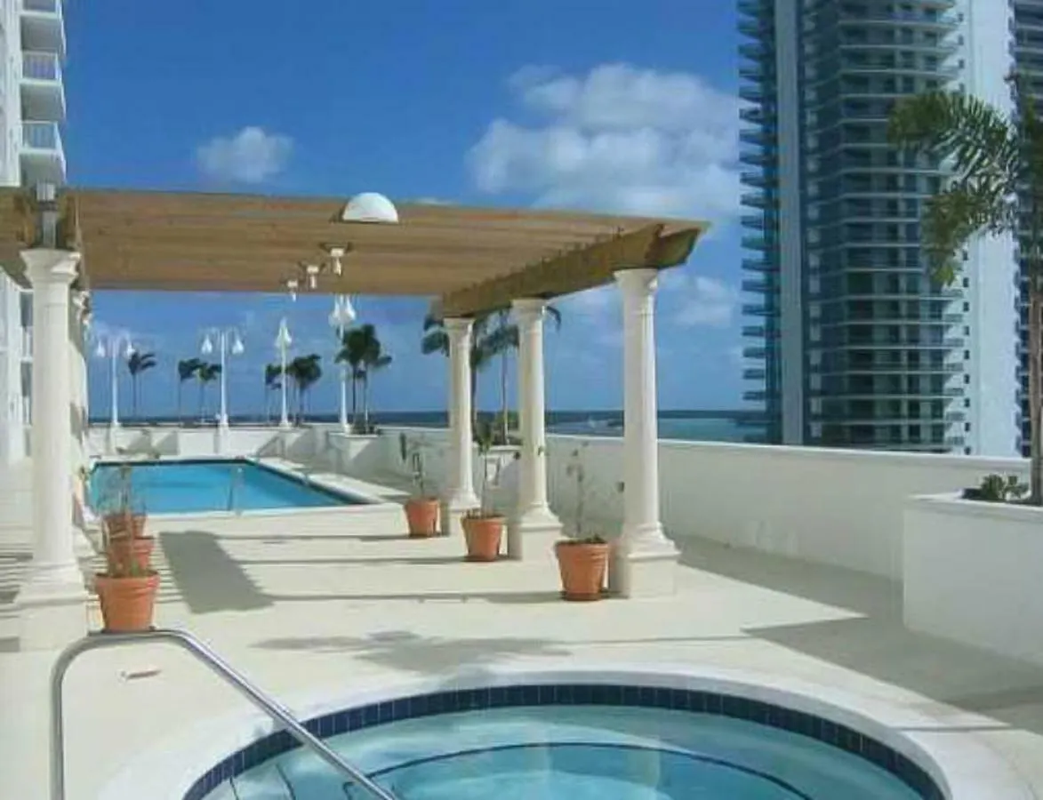 Gold Brickell Apartment