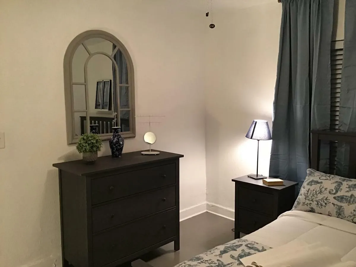 Dom wakacyjny Modern 3/1 House Close To Beaches And Midtown
