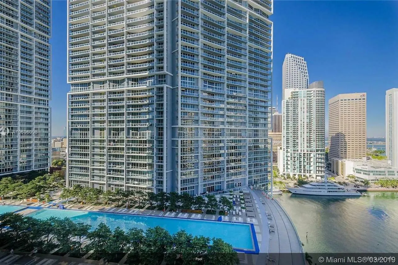Iconbrickell Waterfront Luxury 2 Bedrooms With Bayview Apartment
