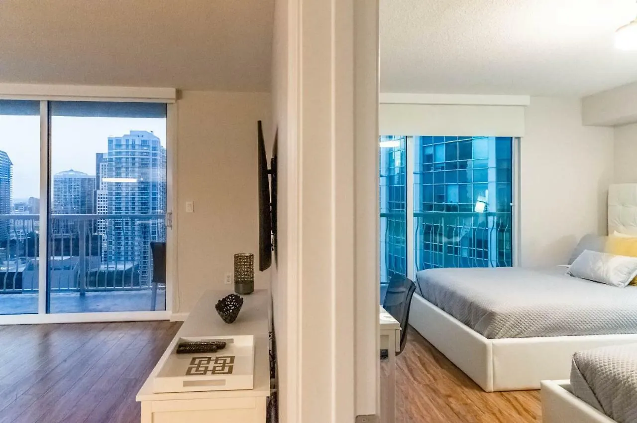 Blue Brickell Apartment *