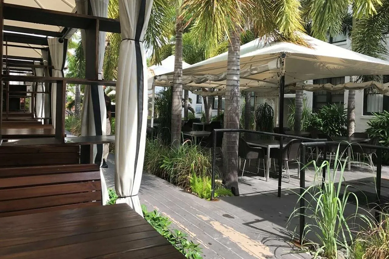 南海滩广场酒店