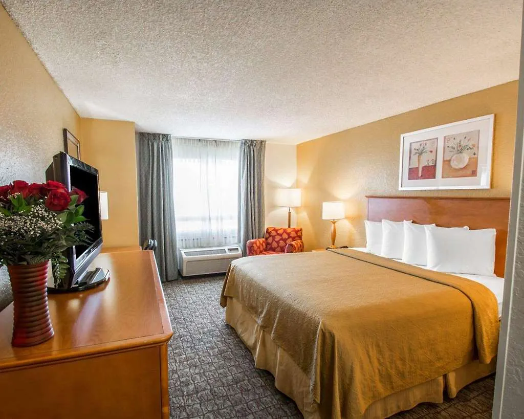 Inn Quality Miami Airport - 3*