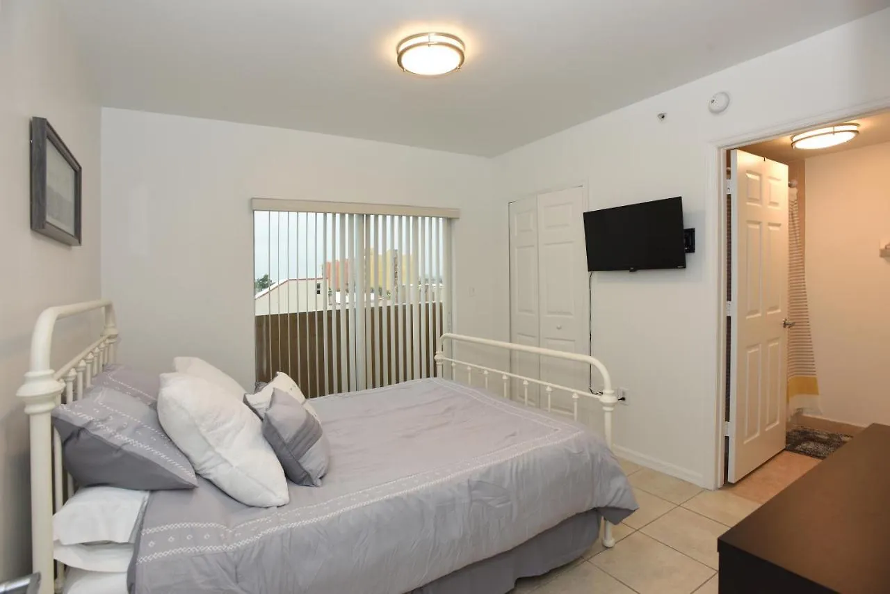 Varadero Suites By Rocketstay * Miami