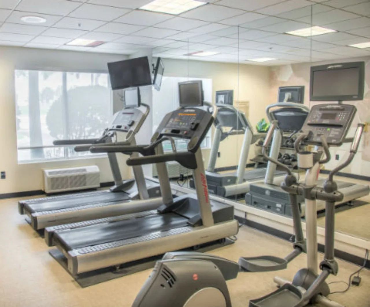 Отель Springhill By Marriott Airport South Blue Lagoon Area