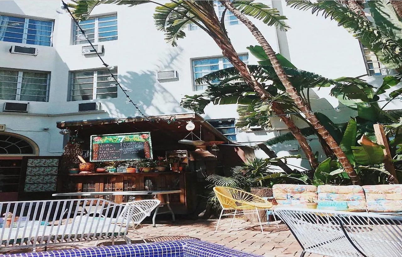 Hostel Freehand Miami