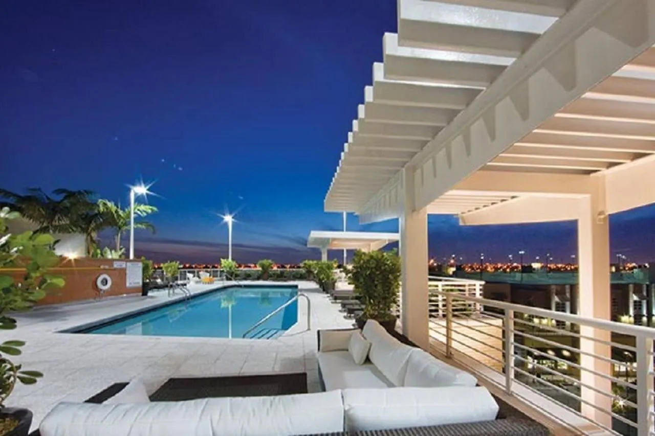 شقة Modern 1 Bedroom Midtown With Free Parking *