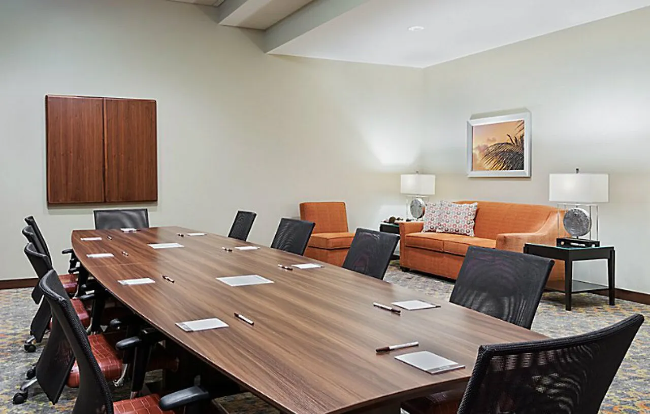 Staybridge - International Airport By Ihg