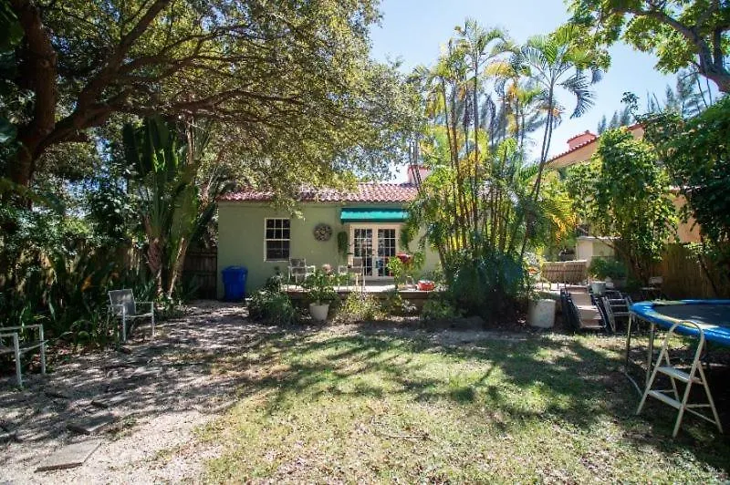 Mid Town Hippie House By The Bay * Miami