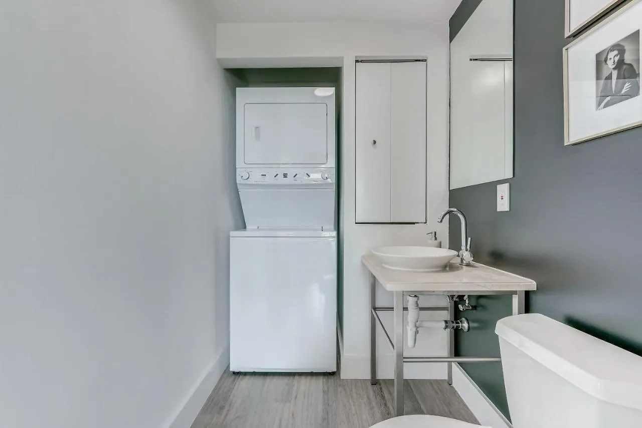 Icoconutgrove - Luxurious Vacation In Coconut Grove Apartment Miami