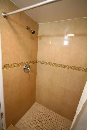 Sinbad Motel 2*