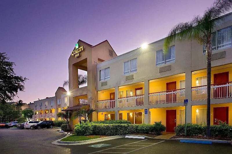 Quality Miami Airport - Inn 3*
