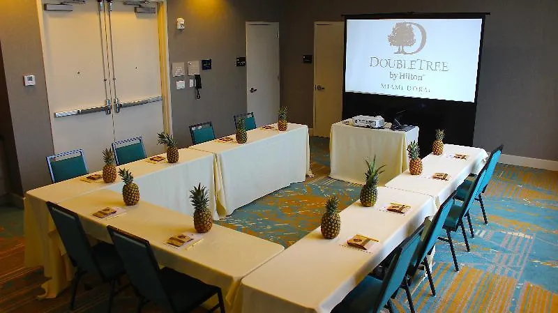 Doubletree By Hilton Miami Doral Отель 4*