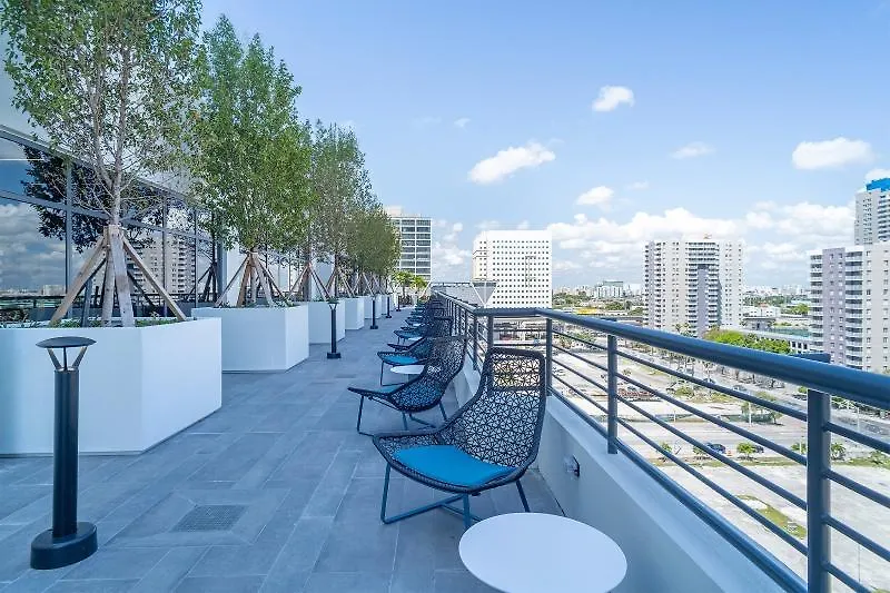 Global Luxury Downtown * Miami