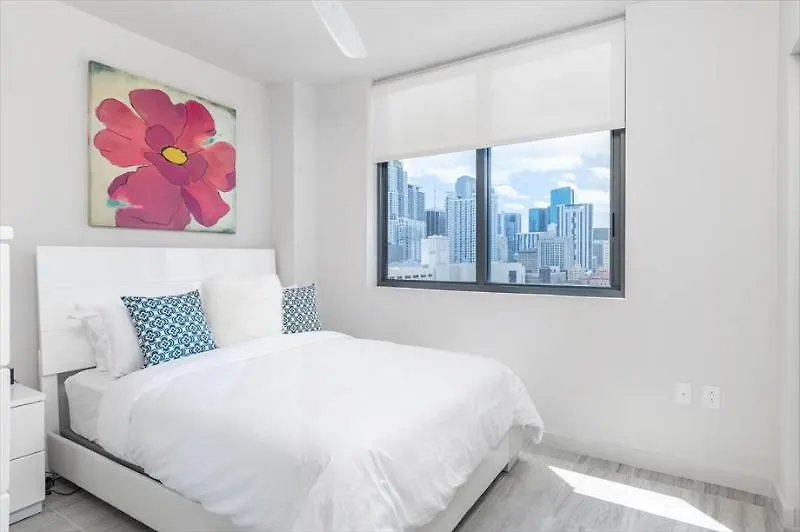 Global Luxury Downtown Apartment *