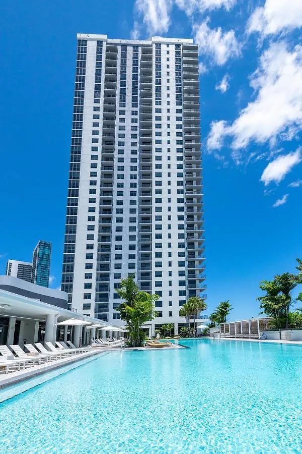 Global Luxury Downtown Apartment *