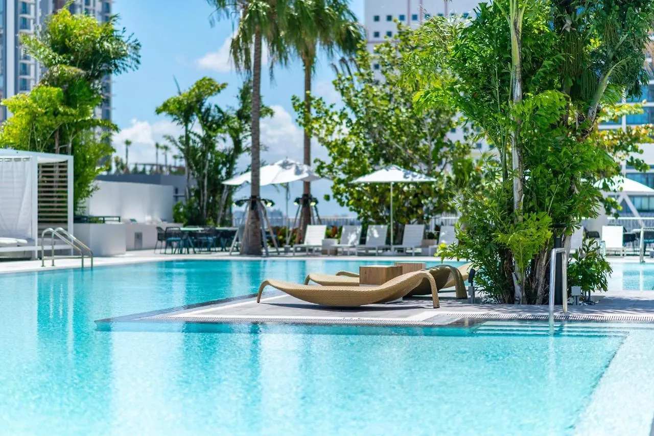 Global Luxury Downtown *