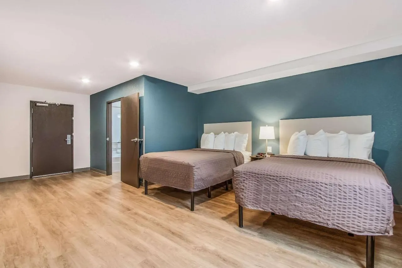 Woodspring Miami Airport Hotel Doral
