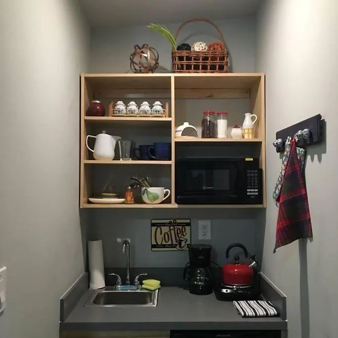 Walk To Restaurants And Shops - 5s Appartement *