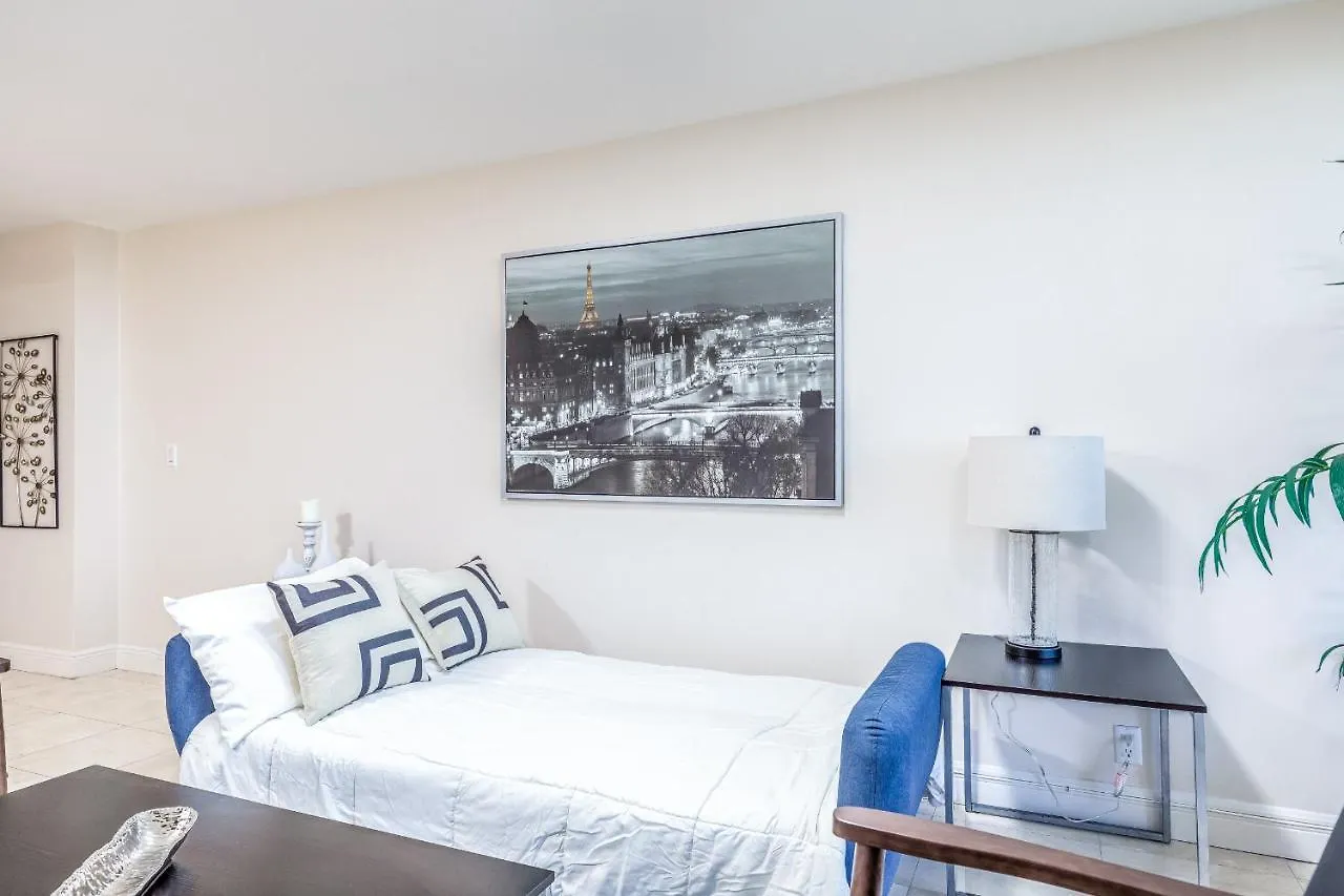 Ocean View With Gorgeous Sunset Apartment Miami