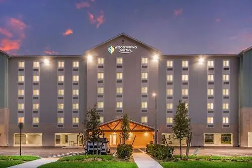 Hotel Woodspring Miami Airport 3*
