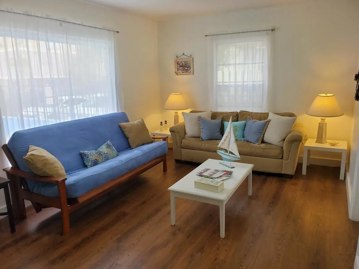 La Azul - A Beachy In Guest house *