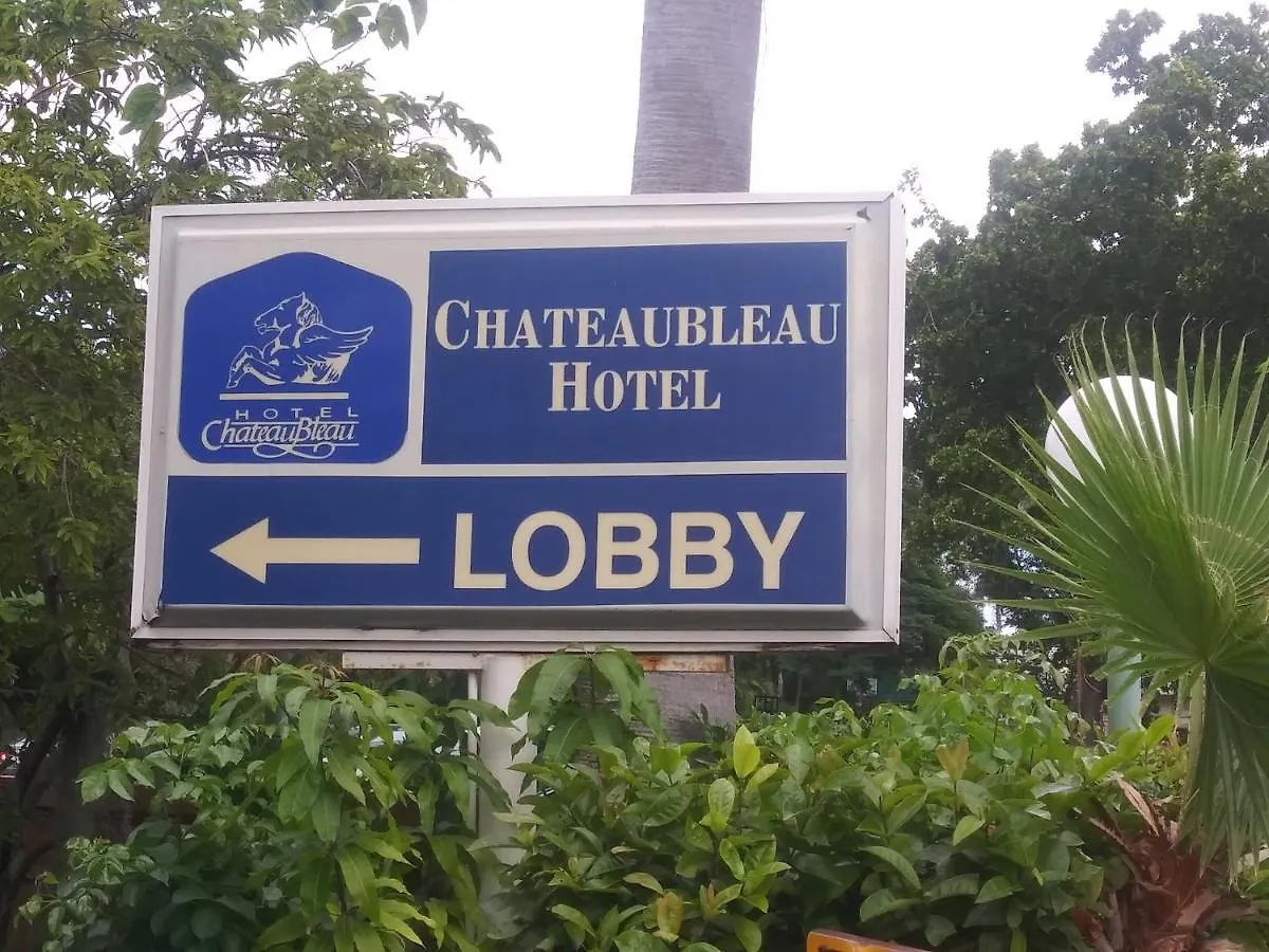 Chateaubleau Hotel