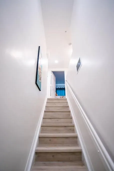 דירה 2/2.5 Apartment,7 Mins Airport, 20 Min Beach *
