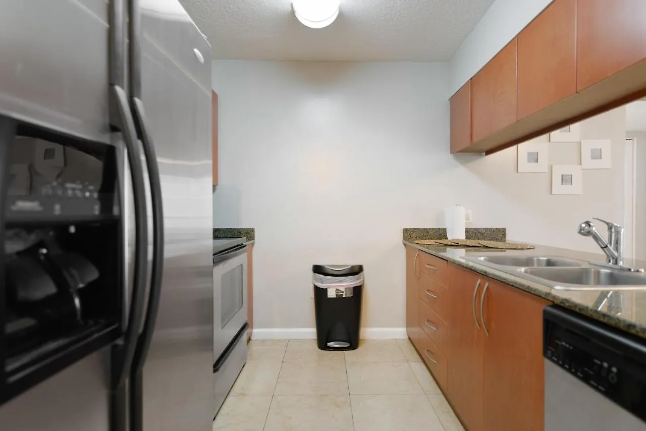 3 Bedrooms At Brickell 41st Floor Top Location 아파트 *